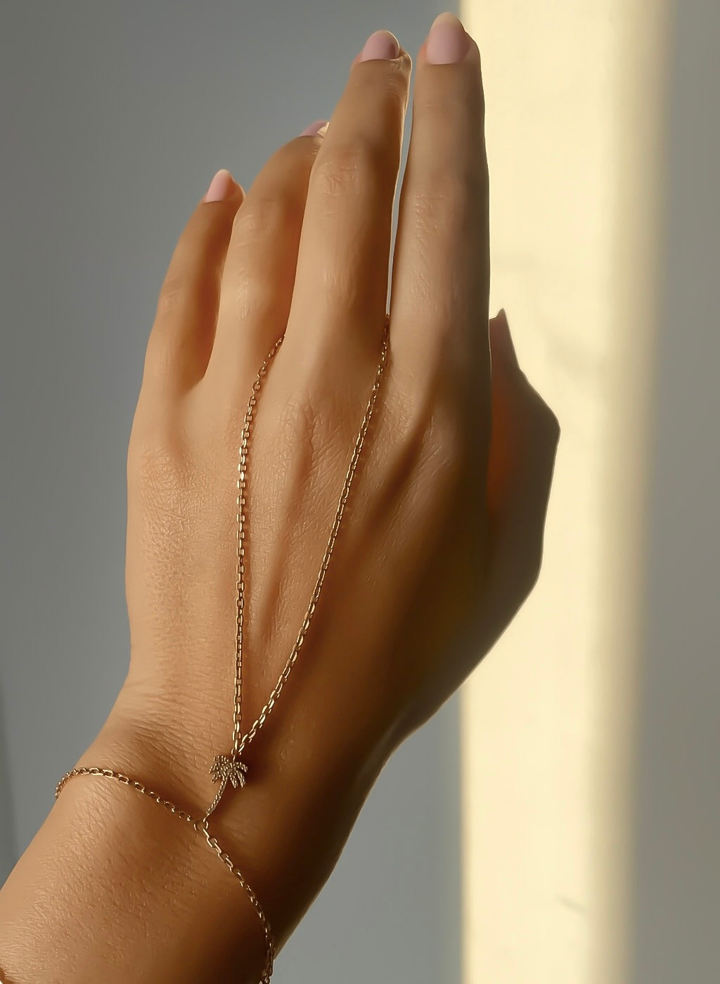 Palm Tree Hand Chain
